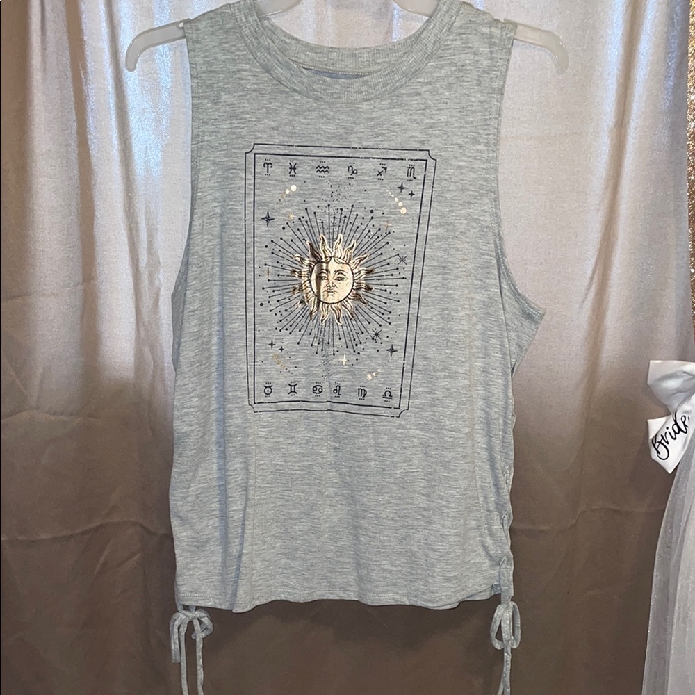Gray Sleeveless Top with Sun Graphic